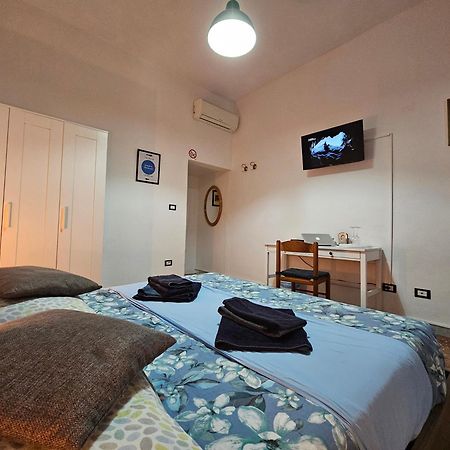 Eva Capital Guest House Vitinia Exterior foto